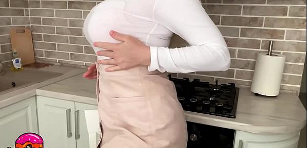 busty babe masturbate pussy and intensive orgasm in the kitchen